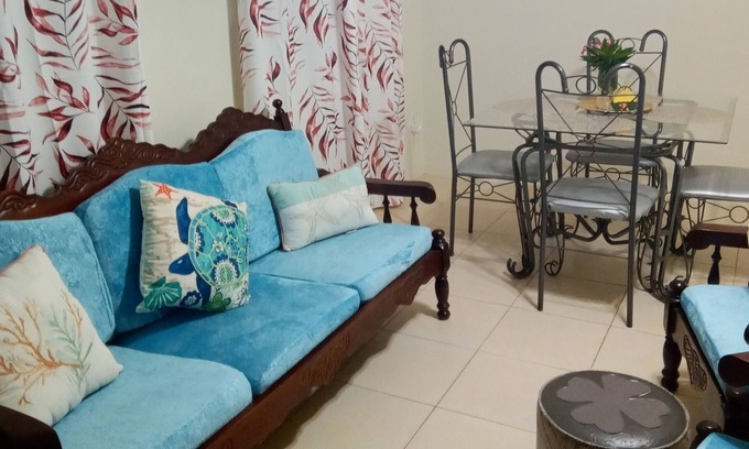 Christie Apartamento | Cozy apartment w/air conditioning. Near beaches, malls and luxurious shopping.