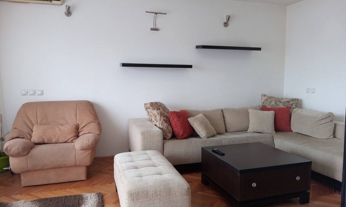 Leskovac Apartamento | Cozy apartment with beautiful view on Radan mountain
