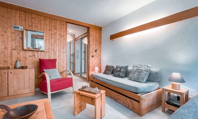 Val-d'Isere Apartamento | Acogedor apartamento con balcón, vistas a la montaña y parking cubierto en Val-d'Isère