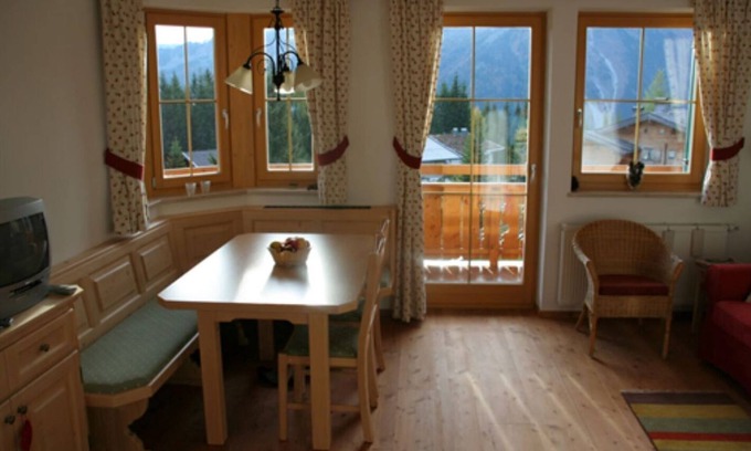 Hochkrimml Apartamento | Cozy apartment with mountain view and close to the slopes in the Zillertal Arena