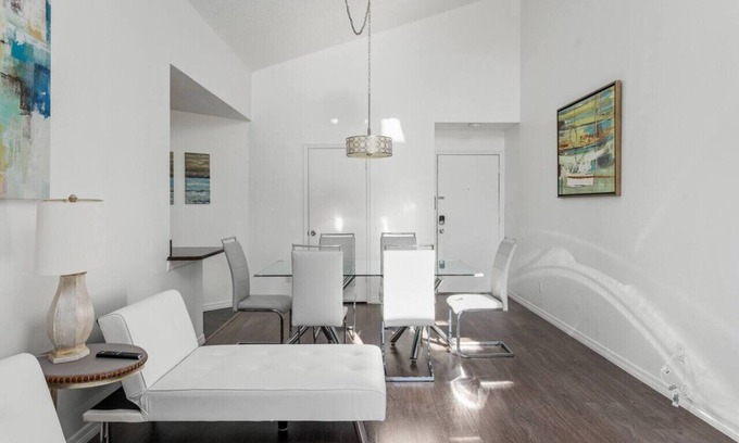 Ventura Apartamento | Cozy Apt w/ Pool, Hot Tub, Golf, Near Downtown!