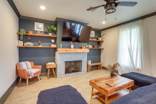 Arabi Casa | Cozy Arabi Home with Yard about 6 Mi to French Quarter!