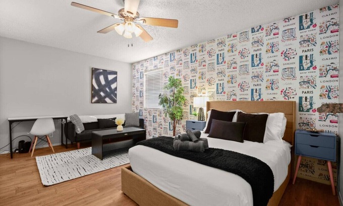 Brentwood Apartamento | Cozy ATX Studio!|Easy for ACL, F1, Etc!