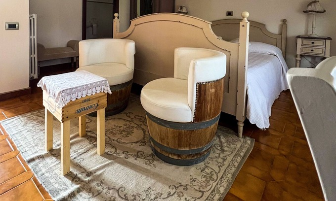 Giulianello Cama Y Desayuno | Cozy B&B in the countryside with BBQ area and swimming-pool - Pet-friendly