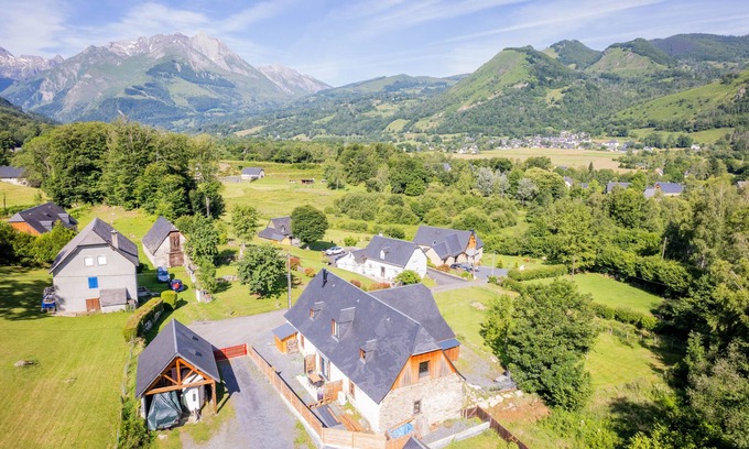 Aucun Casa | Cozy barn with breathtaking views over the Val d'Azun