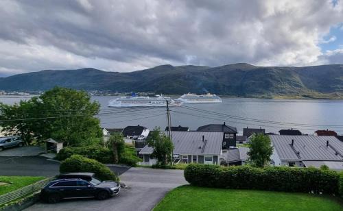 Alesund Apartamento | Cozy basement apartment