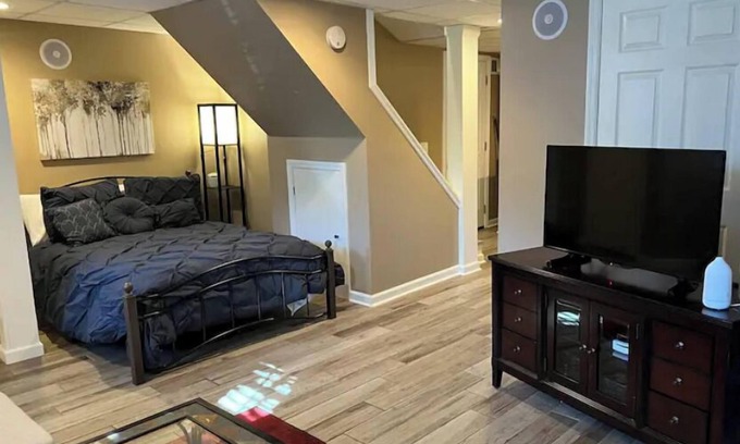 Inglewood Apartamento | Cozy Basement Studio Suite in Nashville's Quiet Inglewood