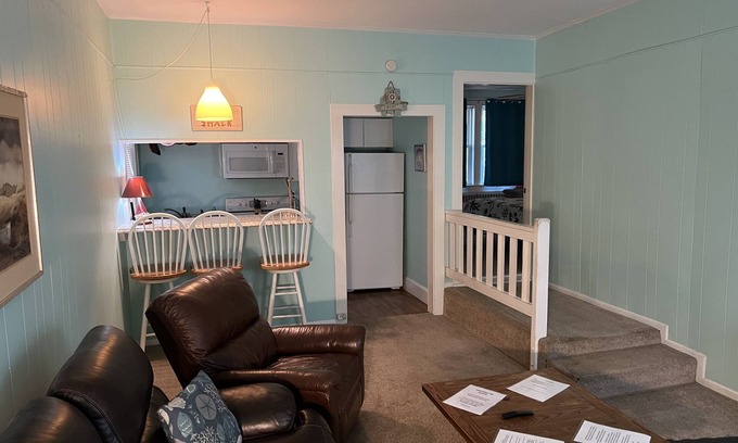 Willoughby Spit Cabaña | Cozy Bay View OceanSide by RedAwning