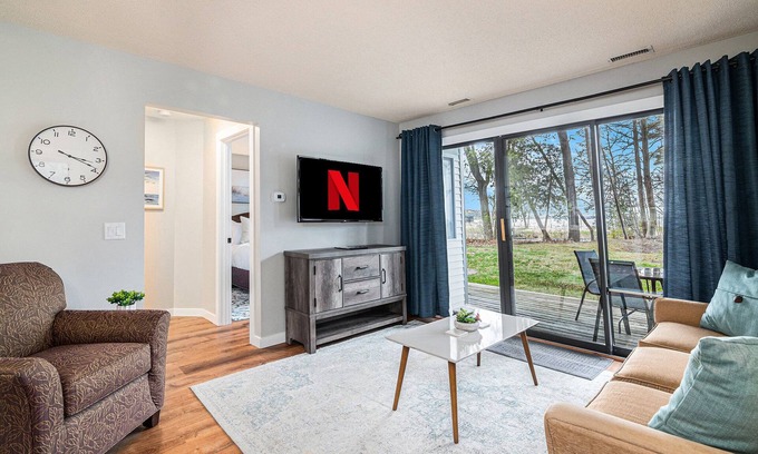 Acme Condominio | 🏖️ Cozy Bayview 1BDR Walk-out Condo @ The Shores ➠ 5660