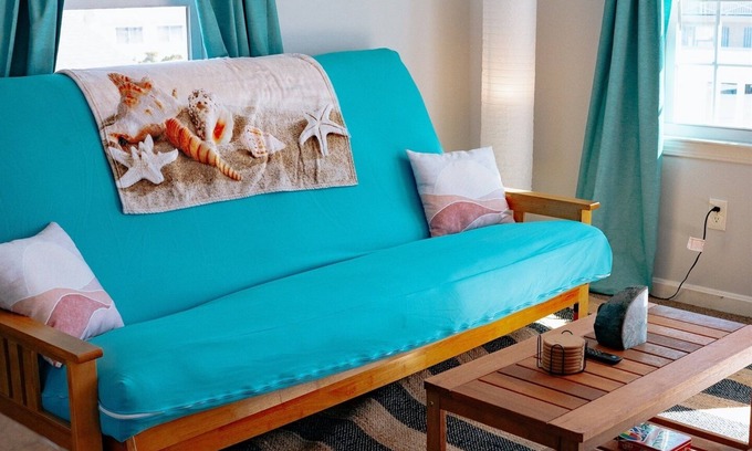 Hampton Apartamento | Cozy Beach Haven w/Spacious Balcony