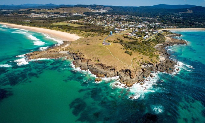 Woolgoolga Casa | Cozy beach house in the heart of town. Walk to beach and cafes