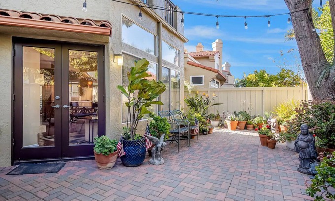 La Jolla Mesa Casa | Cozy Beach Retreat - La Jolla, CA