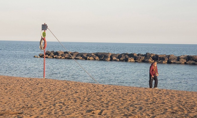 The Beaches Casa | Cozy Beach Retreat. Private family sized Apartment. Close to Great Restaurants