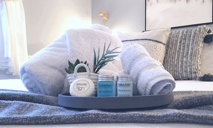 Vermilion Casa | Cozy Beachtown Bungalow perfect for any getaway