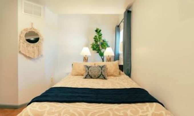 Conneaut Lakeshore Apartamento | Cozy, Beautiful Apartment at Avanti Cove
