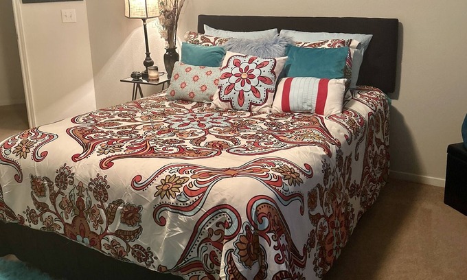 Fresno Casa | Cozy Beautiful Private Bedroom with key lock for your privacy