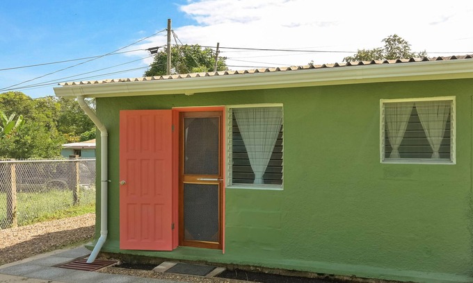 Armenia Casa | Acogedora casa de Belmopan: ideal para familias