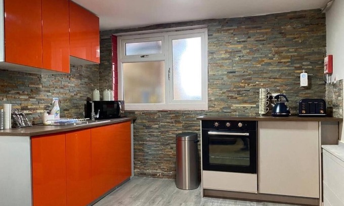 Acocks Green Apartamento | Cozy Birmingham Apartment Retreat