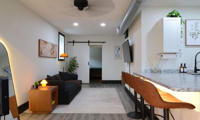 Dubuque Apartamento | Cozy Bluff St Escape - Downtown