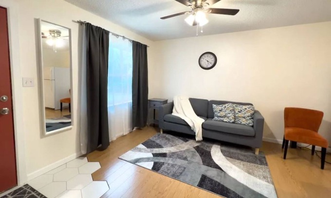 Alachua Casa | Cozy & bright 2-bedroom townhouse in Alachua