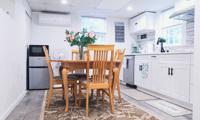 Westwood Apartamento | Cozy & Bright Guest Unit
