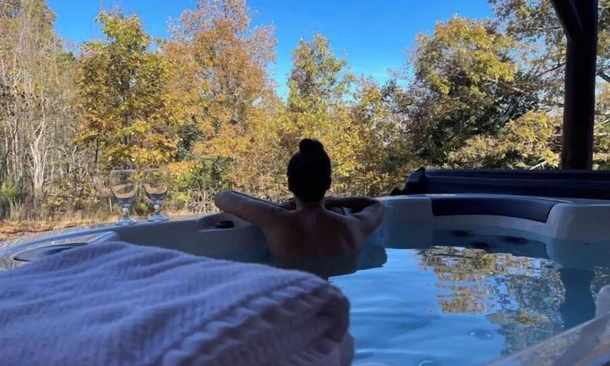 Compton Cabina | Cozy Buffalo River Cabin Getaway with hot tub!!