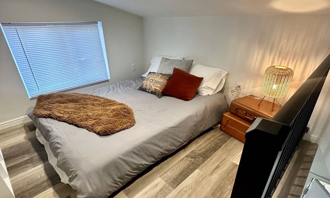 South Salt Lake Casa | Cozy bungalow in charming South Salt Lake, 25 mins to mountains