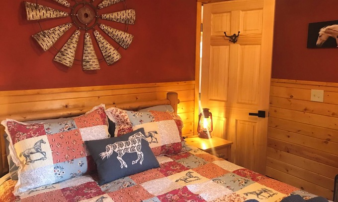 Wilbur Casa | Cozy bungalow located 20 minutes from Lake Roosevelt in Wilbur, WA