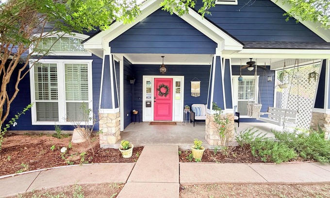 Lancaster Casa | Barrio tranquilo cerca de Dallas y Waco. ¡Ideal para escapadas familiares!