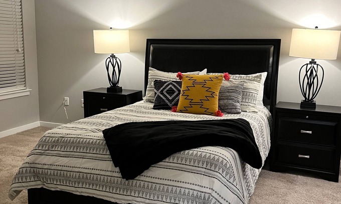 Chapel Hill Apartamento | Cozy but Accessible Hideaway. Lots of Amenities