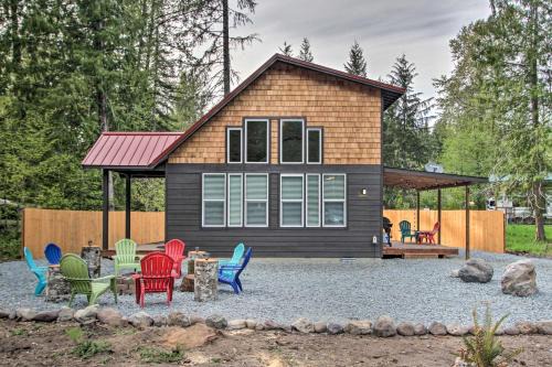 Paradise Estates Casa | Cozy Cabin - 5 Miles to Mt Rainier National Park!