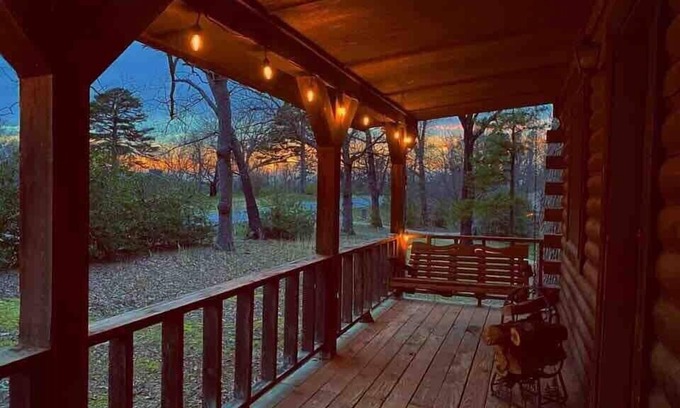 Eureka Springs Cabina | La acogedora cabaña en Bear Mountain Log Cabins