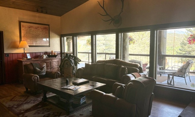 Paonia Otro | Cozy Cabin|Firepit,Mountain Views|Near Wineries