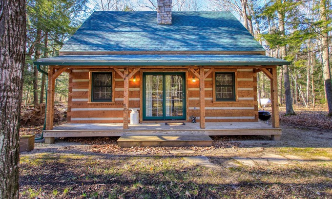 Sturgeon Bay Cabaña | Cozy Cabin in beautiful Sturgeon Bay