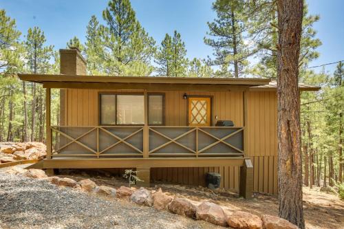 Greer Casa | Cozy Cabin in Greer Hike, Bike and Ski!