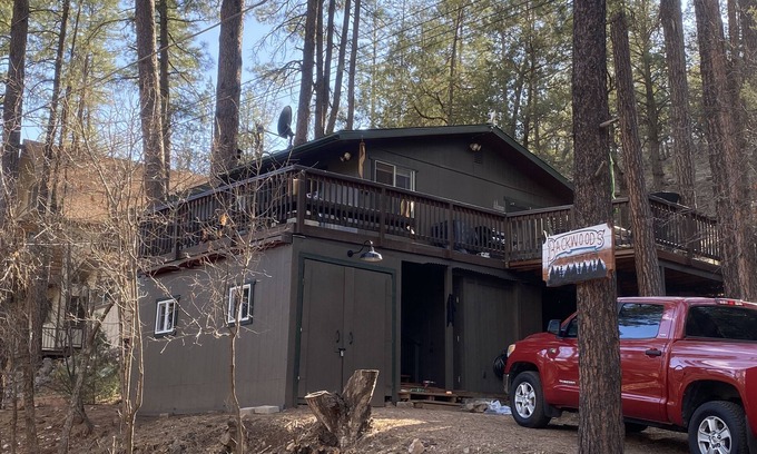 Whispering Pines Casa | Cozy Cabin in Heart of Tonto Forest