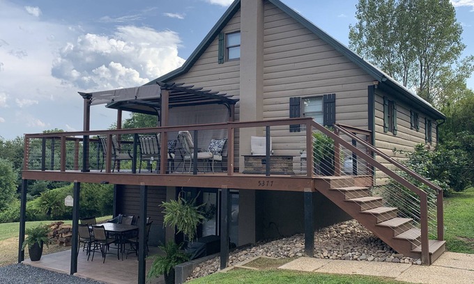 Huntingdon Cabina | Cozy Cabin Minutes from Raystown Lake / Allegrippis Bike Trails