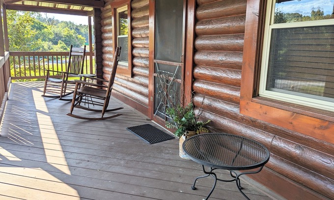 Shelbyville Cabina | Cozy Cabin near Jack Daniels, Uncle Nearest, and George Dickel Distilleries.