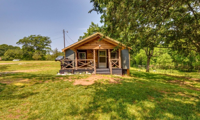 Anderson Cabina | Cozy Cabin Near Lake Hartwell & Clemson University