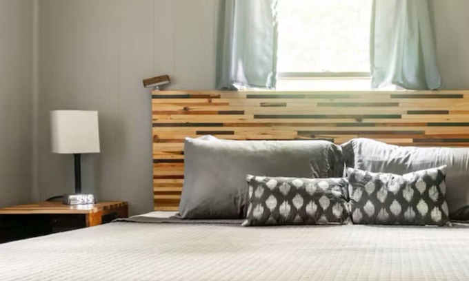 Mayo River Cabina | Cozy cabin on Blueberry Orchard with WiFi & AC & Heat