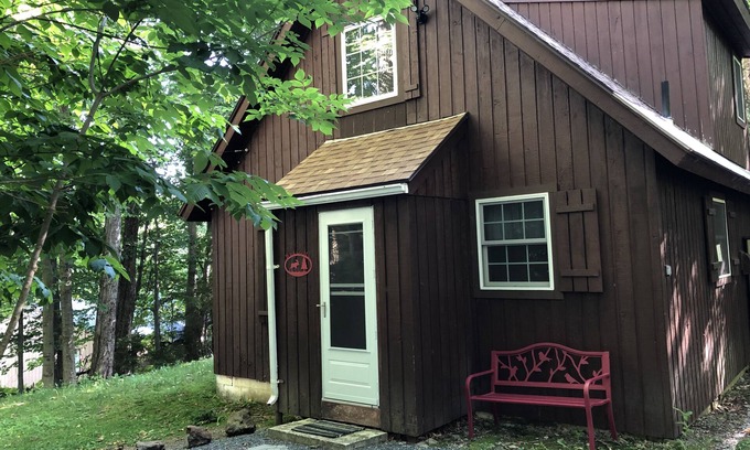 Wilmington Casa | Cozy Cabin on Chimney Hill - Close to Mt Snow