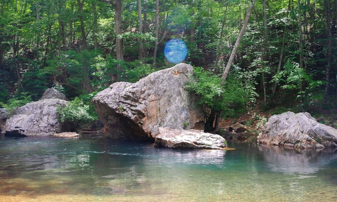 Rawley Springs Cabina | Cozy Cabin on the River: Swim, Hike & Relax on the Banks of the Dry River