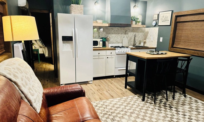 Pompeys Pillar Cabina | Cozy cabin - pet friendly