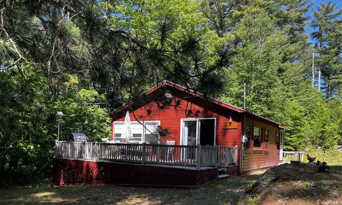 Sanbornville Cabina | Cozy Cabin
