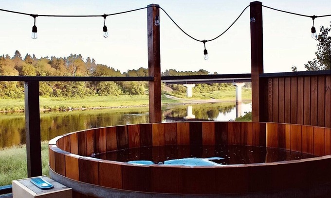 Red Bank Cabaña | Cozy Cabin with Large Cedar Hot Tub