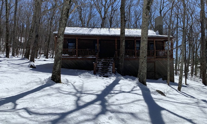 Nellysford Cabina | Cozy Cabin with private HOT TUB!