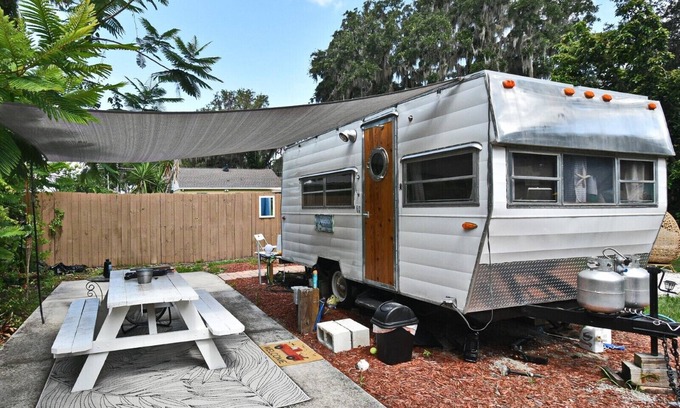 Mount Dora Casa | Cozy Camper Stay in Mount Dora – Walk to Downtown!