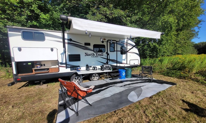 Milan Alquiler De RV | Cozy Campsite Near Stoney Acres Farm in Small Town Athens, WI