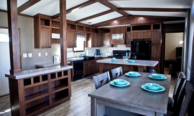 Canton Casa | COZY CANTON GETAWAY 3 Bedroom/2 Bath Near Canton Lake With Extra Parking!