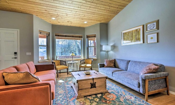 El Jebel Casa | Cozy Carbondale Escape with Deck and Grill!